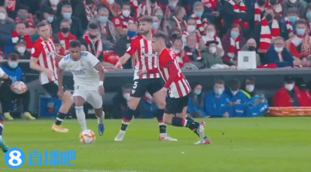 孔帕尼：控球是为了处于有利进攻位置；希望保护足球的创造力