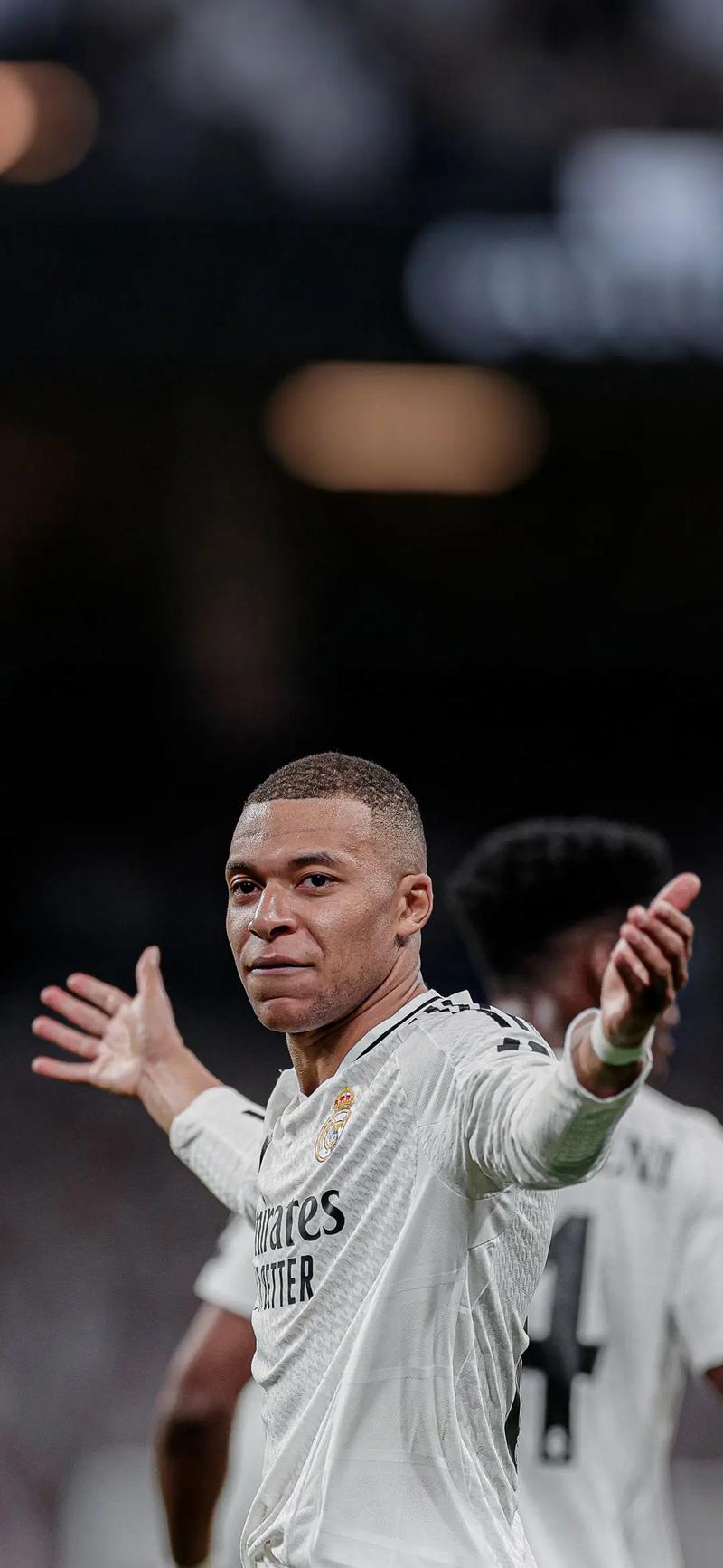 阿里亚斯入围2025年国际足联年度最佳男子阵容候...